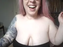Watch Live Sex Cams with Liarose - Amateur