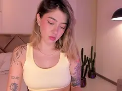 Best Webcam with EveBenson - Amateur