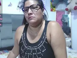 Best live sex cam show with morenaMilf - Amateur