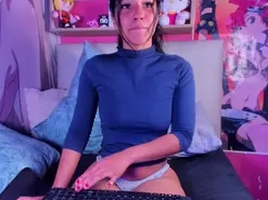 Live Sex Cam with PeachrougeH - Amateur