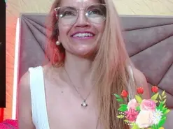 Adult Video Chat with esmeralda_oiko - Amateur