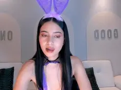 Sex Chat with LucieMartin - Amateur