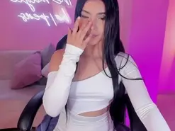 Nude Webcam with MiaLaurence - Amateur