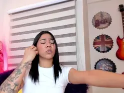 Free Porn Cam with MadelynRose - Amateur