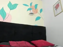 Free Porn Cam with Aloondra - Amateur