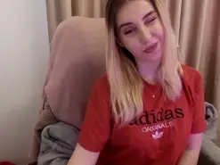 Live Sex with alissonone - Amateur