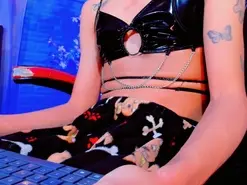 Watch Live Sex Cams with emilly_22cm - Amateur