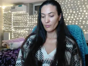 Nude Webcam with Marina4Love - Bongacams