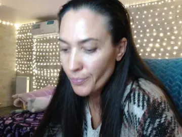 Live Sex Cam with Marina4Love - Bongacams