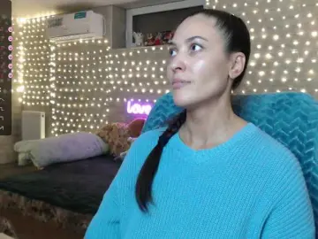 Nude Webcam with Marina4Love - Bongacams