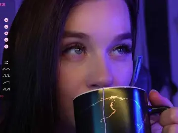 Adult Video Chat with MossiPolli - Bongacams