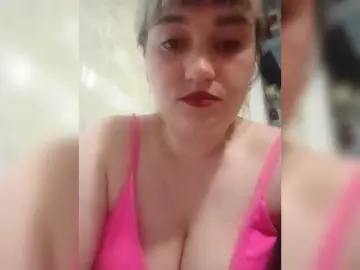 Watch Live Sex Cams with HollyLaBerry - Bongacams