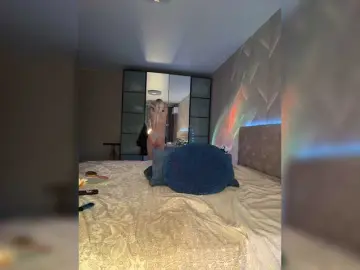 Best Webcam with Cosmos13131 - Bongacams