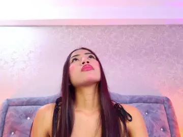 Live Sex with YesyHills - Bongacams