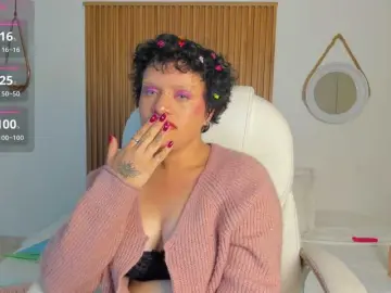 Live Sex with AlaskaDeluxe - Bongacams