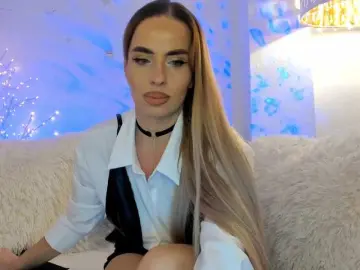 Free Porn Cam with FeralFoxy - Bongacams