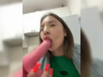 Adult Webcam with alizii - Bongacams