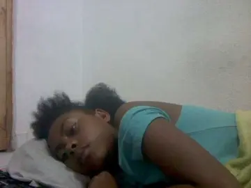 Watch Live Sex Cams with mmelodie - Bongacams