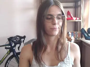 Private Sex Chat with MegiKiss - Bongacams