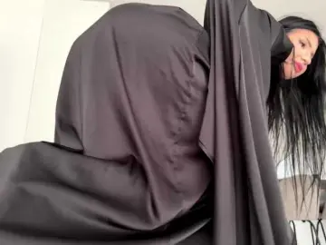 Adult Webcam with AuraXO - Bongacams