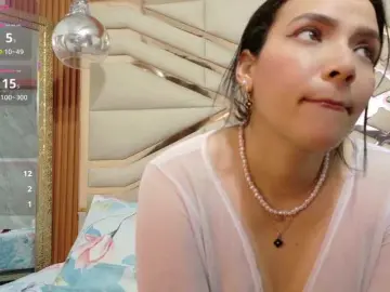 Free Porn Cam with sluttyandmature - Bongacams