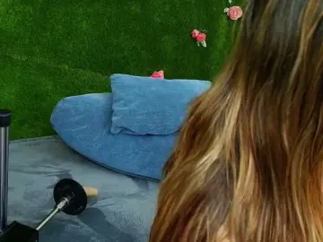 Free Live Porn with HugeTittiess - Bongacams