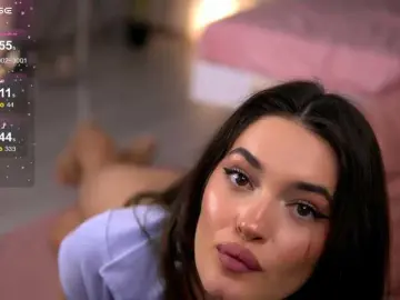 Best live sex cam show with SweetAuraaa - Bongacams