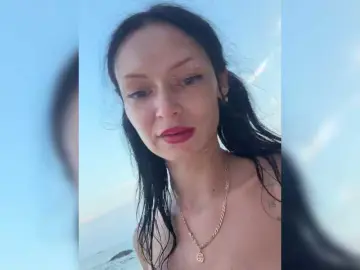 Private Sex Chat with AnaWolmen - Bongacams