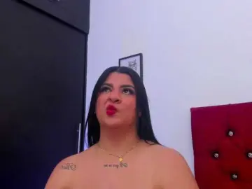 Adult Webcams with Katty-West - Bongacams
