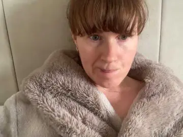Sex Chat with REDHEADROSIE - Bongacams