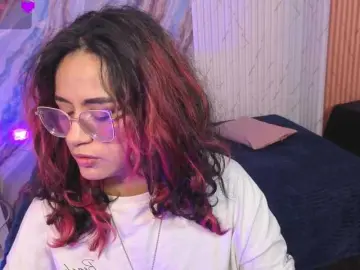 Adult Webcam with Kristen-tay - Bongacams