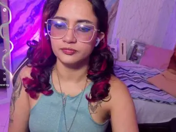 Free Live Porn with Kristen-tay - Bongacams