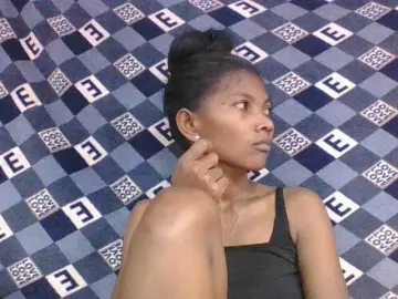 Live Sex with Lyah7a - Bongacams