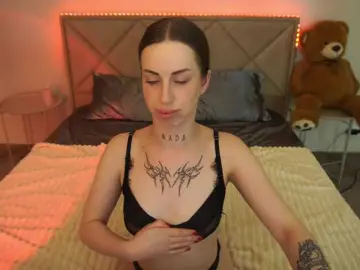 Free Live Porn with IsabelleDior - Bongacams