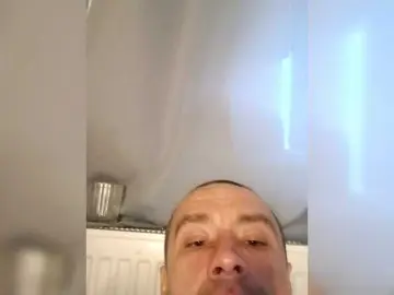 Nude Webcam with AstahichAlena - Bongacams