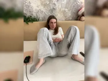 Live Sex Cam with Incredible123 - Bongacams