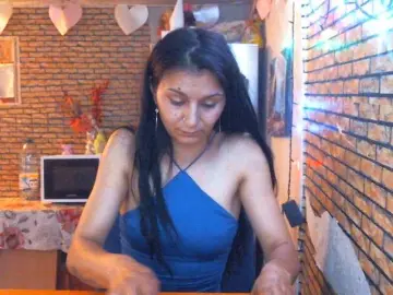 Free Live Porn with Pervertqueen - Bongacams
