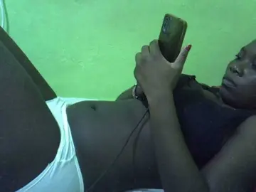 Adult Webcam with SASSY-Lissa - Bongacams