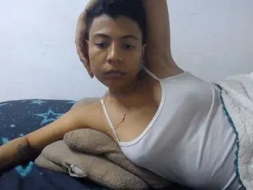 Adult Webcams with KATIUKA-32 - Bongacams