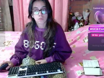 Adult Webcams with Maggie-Fox - Bongacams