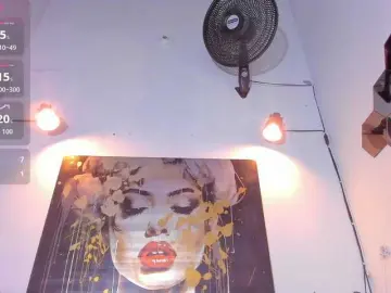 Live Porn with Karlaliones - Bongacams