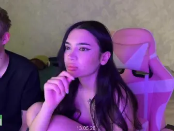 Best live sex cam show with CoupleOnFire - Bongacams