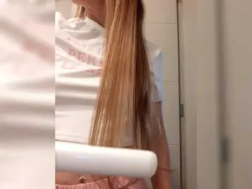 Free Porn Cam with LittleSammy - Bongacams
