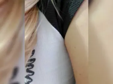 Free Porn Cam with LittleSammy - Bongacams