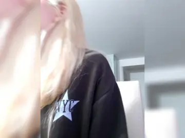 Live Porn with LittleSammy - Bongacams