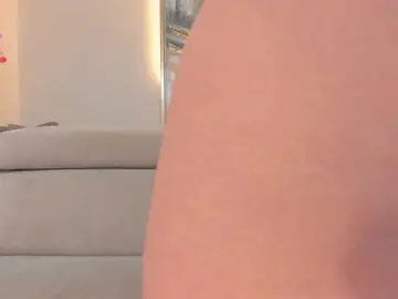 Watch Live Sex Cams with MadelineFox - Bongacams