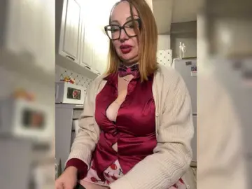 Sex Cam with Pink-Lips - Bongacams