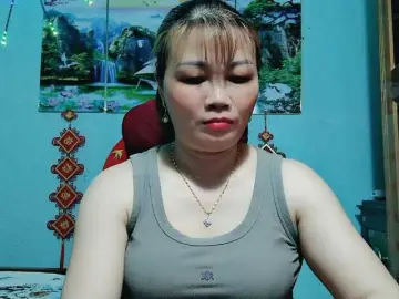 Adult Webcam with Linhanhsex2k - Bongacams