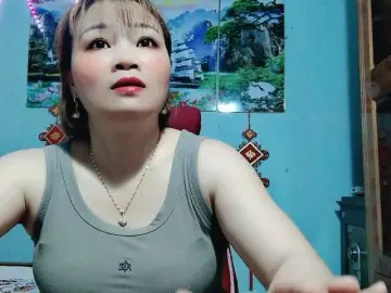 Best Webcam with Linhanhsex2k - Bongacams