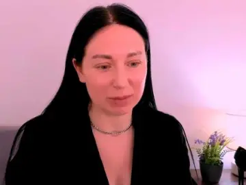 Sex Chat with MiaFoxy - Bongacams